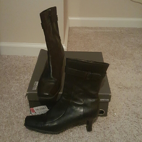 Kenneth Cole Kissing Boot - Picture 4 of 4