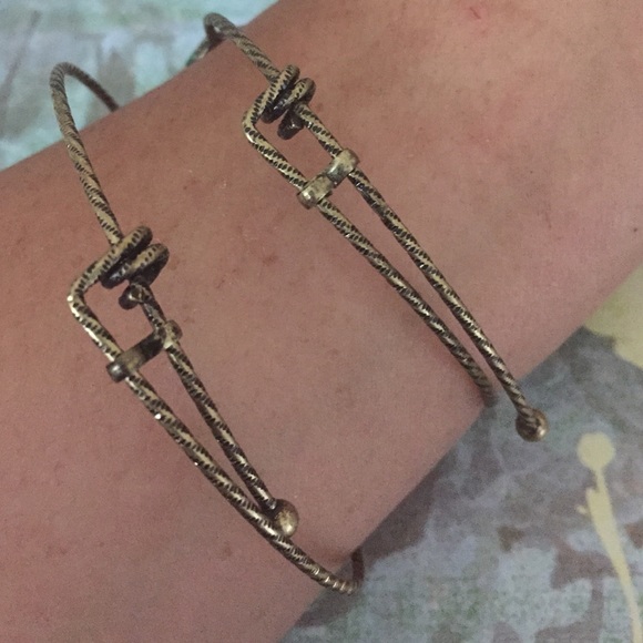 Set of 2 Bangle Bracelets - Picture 3 of 4