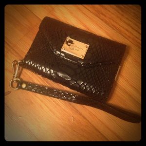 Michael Kors iPhone wristlet