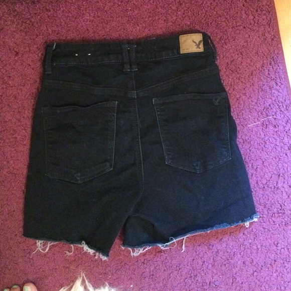 Shorts - Picture 2 of 4