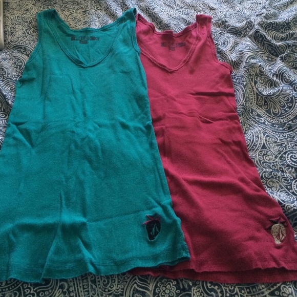 Volcom tank tops