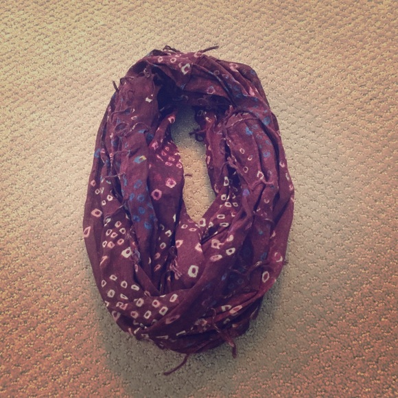 American eagle fringe scarf