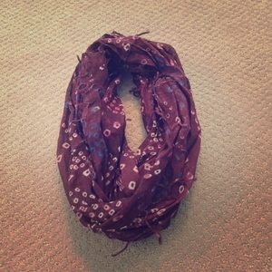 American eagle fringe scarf