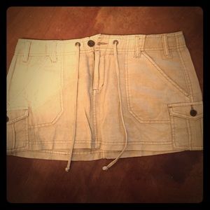Aeropostale tan skirt size medium