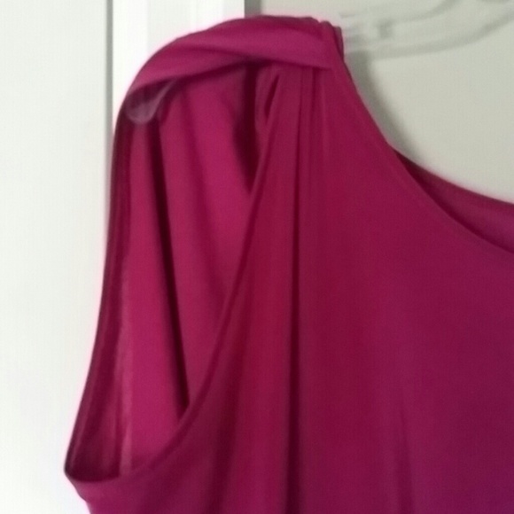 Top - Picture 2 of 3