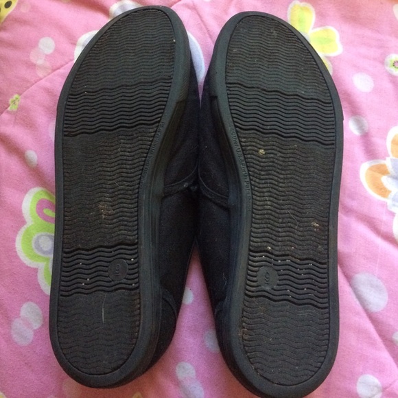 Little Black Shoes - Picture 2 of 3