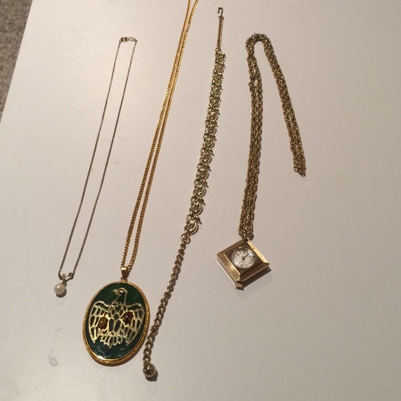 Vintage 3 Necklaces & 1 Bracelet