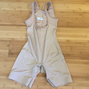 Naomi n Nicole body girdle