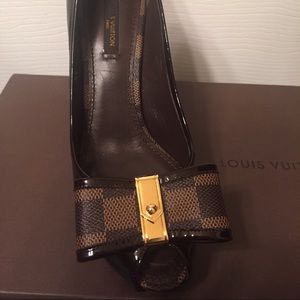Louis Vuitton Peep Toe Heel