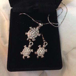 Dangling Turtle Earrings & Necklace Set