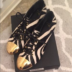 Brand New Giuseppe Zanotti Oxfords sz 39.5