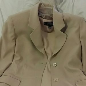 Kasper nude pink  3 piece ladies suite