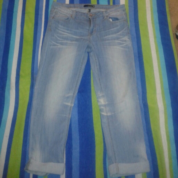 Cuffed Denim Capris
