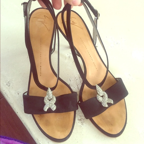 Giuseppe Zanotti Black w Silver Kitten Heel Shoes