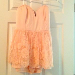 Super cute romper!