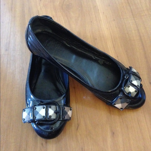 Burberry ballet flats