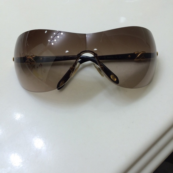 Tiffany & Co sunglasses