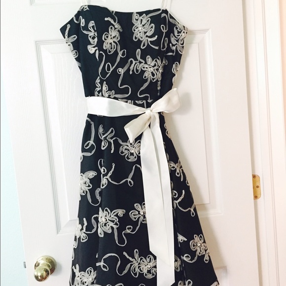 Beautiful black & ivory pearl prom dress