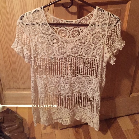 Summer top, beachy feel. Never worn
