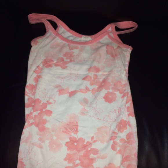 ☀️Abercrombie pink and white floral tank