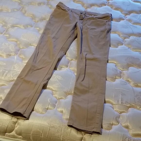 Cute jeans!! - Picture 2 of 4