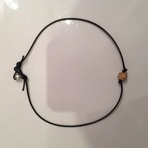 Choker necklace