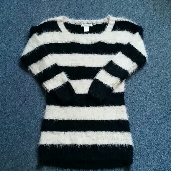 Adorable Arden B. sweater