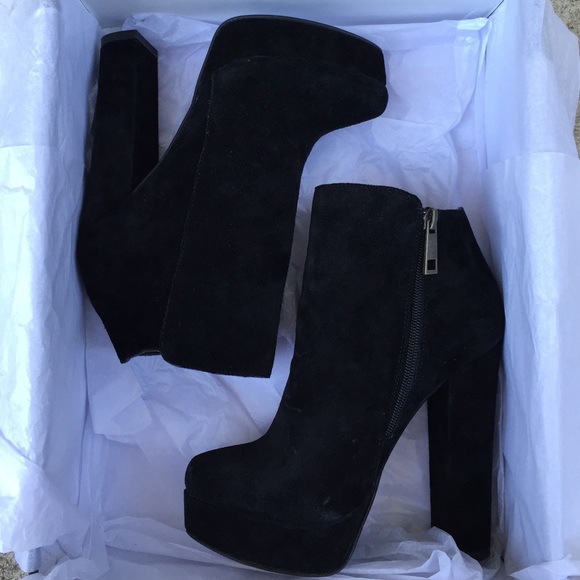Chinese Laundry 'Laughter' Suede Booties - Black