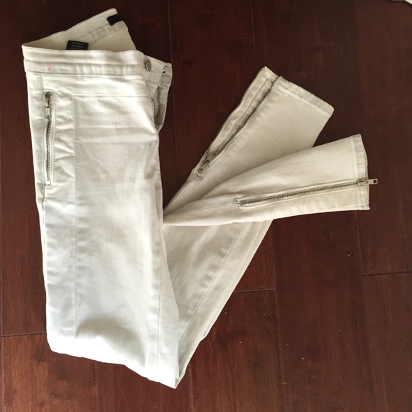 J Brand white jeans with zippers on top and ankle