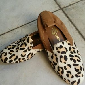 NWOT yosi samra leopard slippers