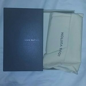 Louis Vuitton Wallet box with dust bag