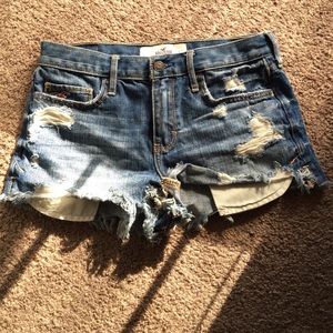 Hollister distressed high waisted shorts
