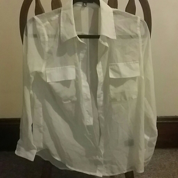 Dress blouses - Picture 1 of 3