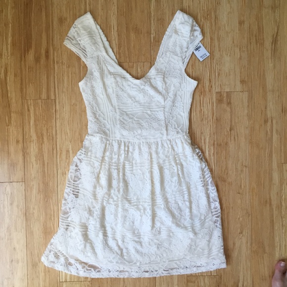 Hollister Cream Lace Cocktail Dress