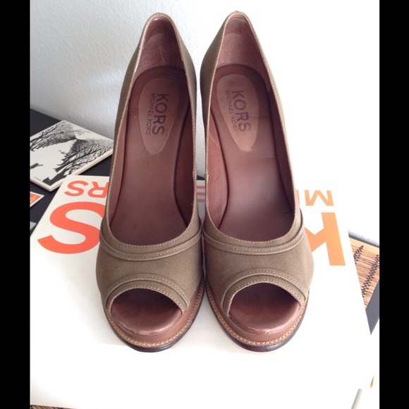 Final price! Kors Michael Kors wedges - Picture 2 of 2