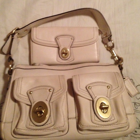 Coach cream shoulder bag, brass detail w wallet
