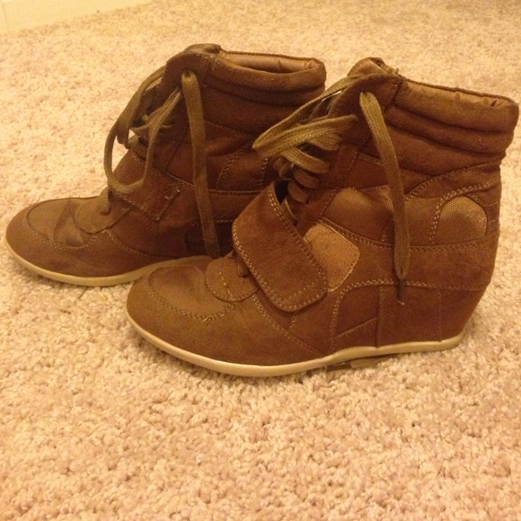 Shoes - Picture 1 of 1