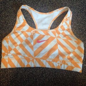 Nike Pro Sports Bra
