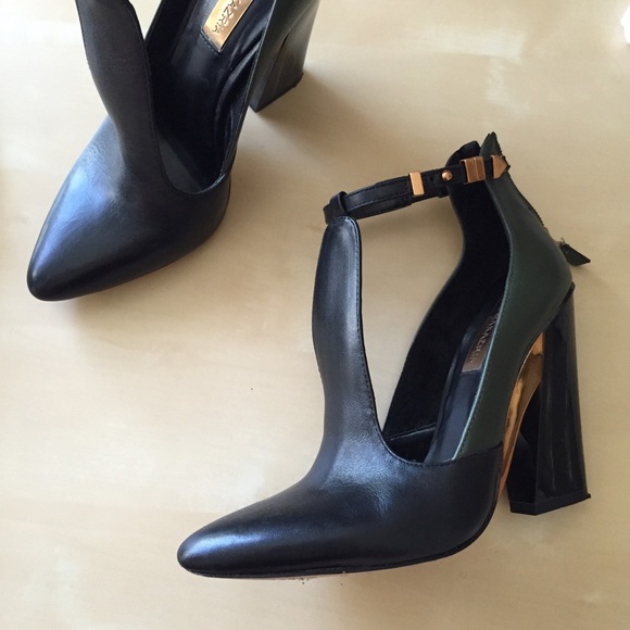 BCBGMaxAzria Shoes - BCBG t-strap measure pumps