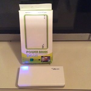 15600 MAH portable mobile power bank USB battery