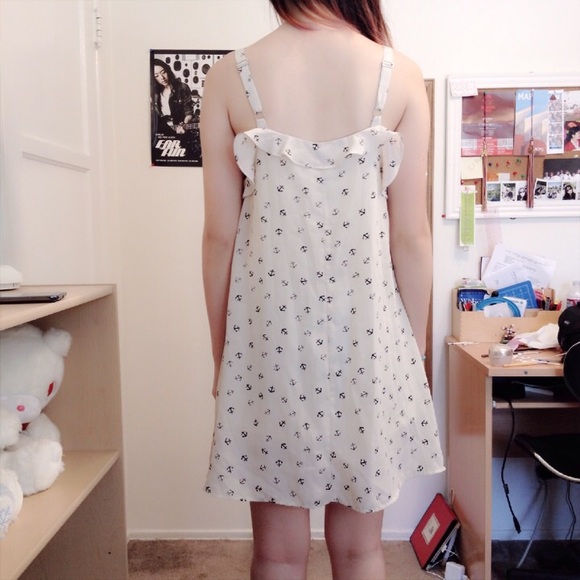 ~SOLD~ Cream colored baby doll dress w/ anchors - Picture 3 of 4