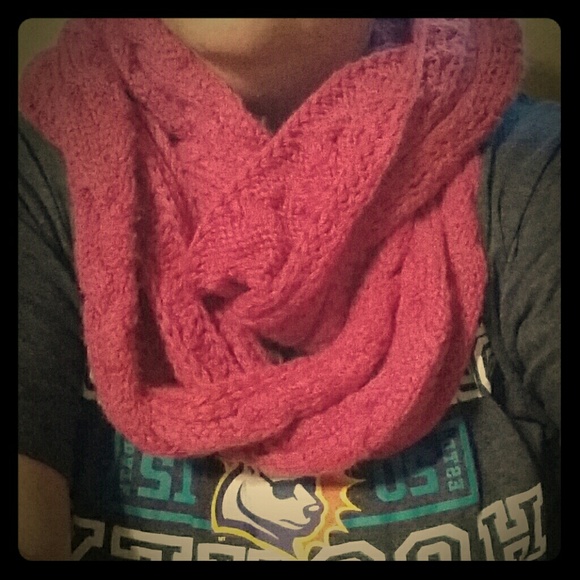 Old Navy pink knit Scarf