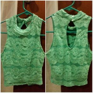 Crop top