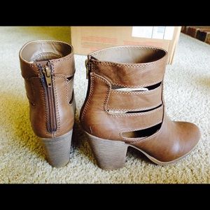 Cutout booties like new size 9.5