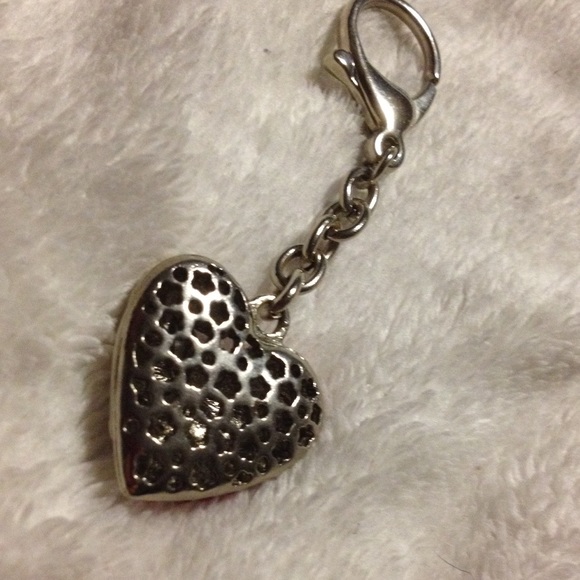 Heart Key Chain - Picture 2 of 2