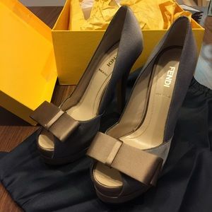 Fendi Satin maybe color platform heels with bow