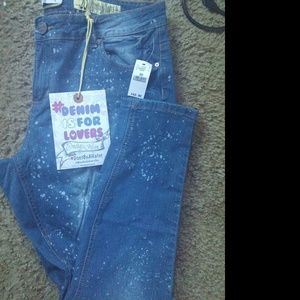 NWT! Plus Size Destroyed Skinny Jeans 20!