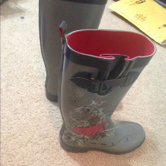 Rain boots