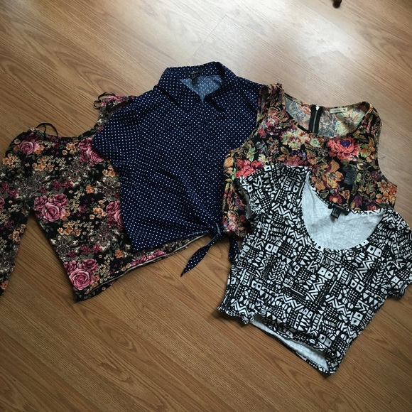 Crop top bundle - Picture 1 of 8