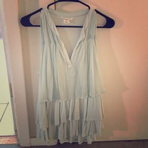 Sleeveless mint green top